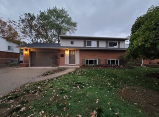 43215 Fortner Dr, Sterling Heights, MI 48313