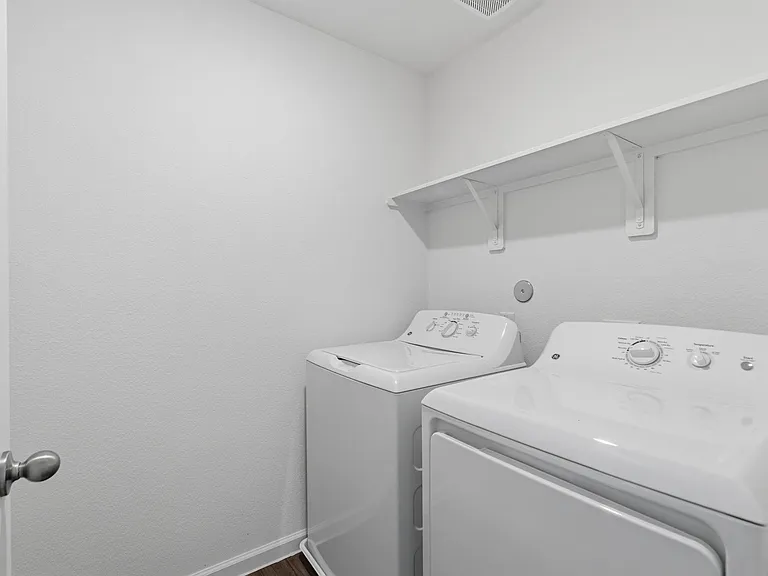 15052 Ronan Dr — Photo 21