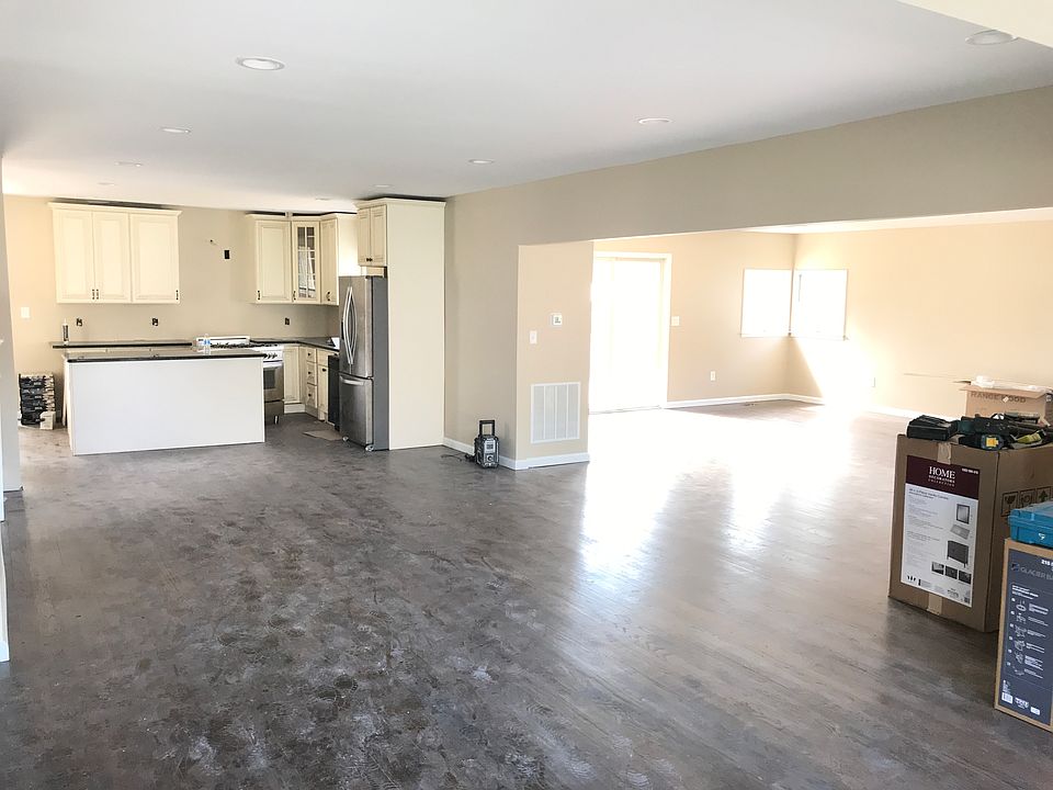 2nd image of 1963 Price St
