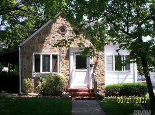 1660 Atherton Ave, Elmont, NY 11003