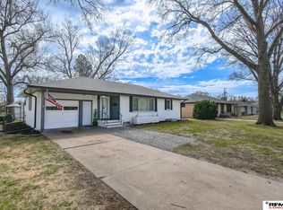 1316 N 13th St, Beatrice, NE 68310