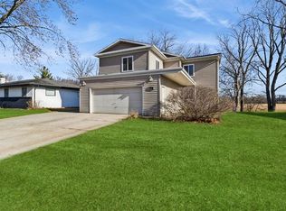 3324 Jewel Dr, Ames, IA 50010