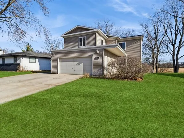 3324 Jewel Dr, Ames, IA 50010