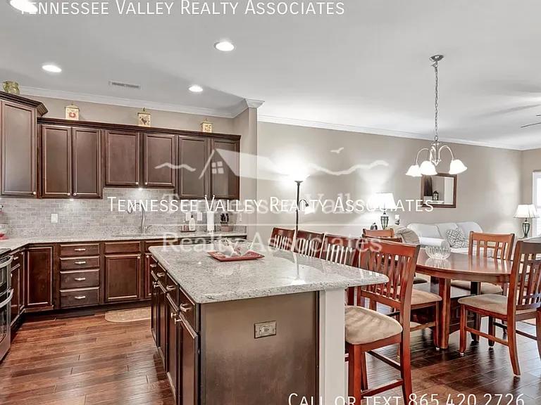 7013 Pemmbrooke Shire Ln — Photo 7