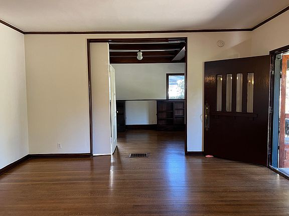 Side office/study/tv room