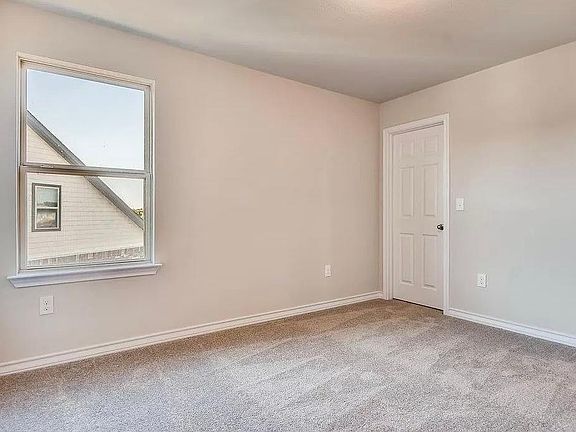 4th image of 7520 Saginaw Dr