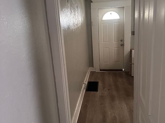 2nd image of 428 S 2nd St