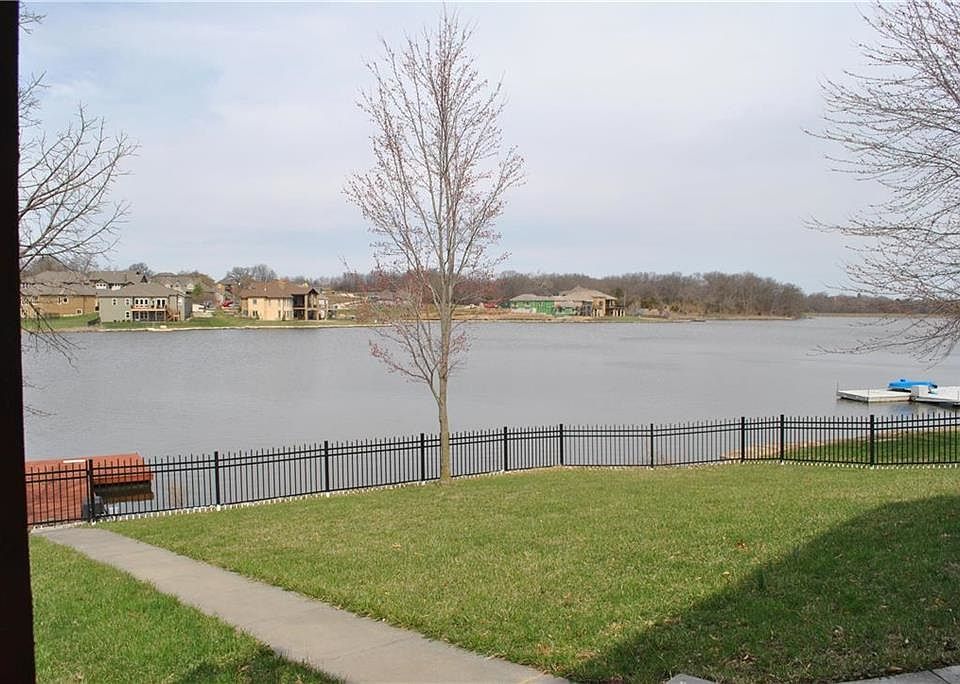 4708 Canaan Lake Cir, Kansas City, KS 66109 Zillow