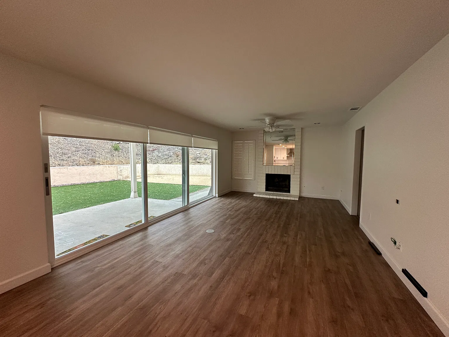 4 bed, 2.5 bath, 2005 sqft, $4,900 — Photo 4