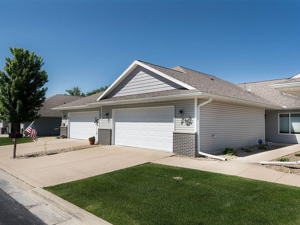 1st image of 4003 Legacy Ln Unit 2