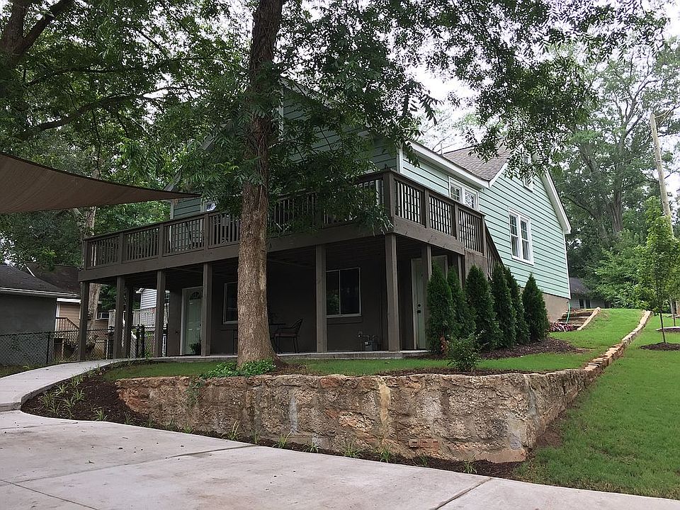 2nd image of 114 Whitehall St