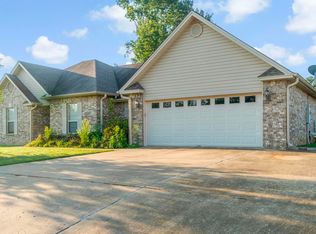 2109 Daniel Dr, Searcy, AR 72143