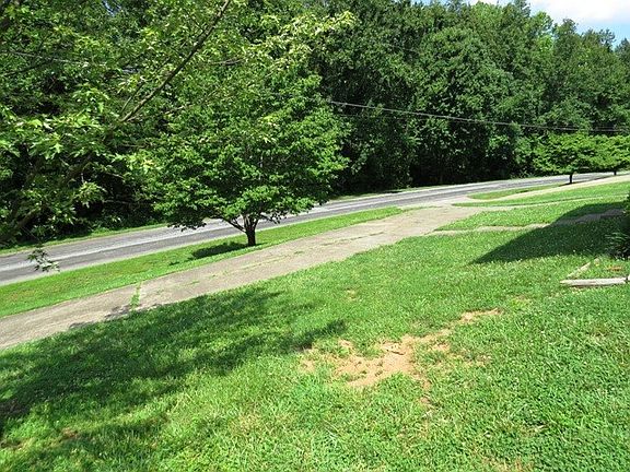 5th image of 127 Sedgefield Dr