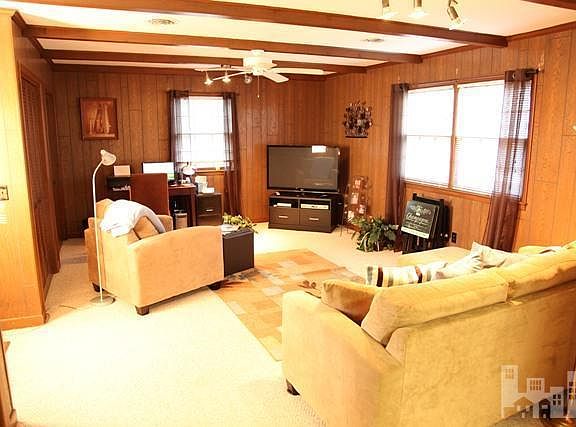 3rd image of 113 N 3rd Avenue