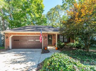 32 Foxberry Dr, Arden, NC 28704