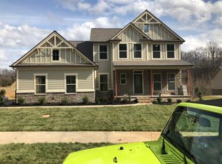 7076 Crimson Leaf Ln, College Grove, TN 37046