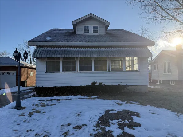 218 Bowman Ave, East Alton, IL 62024