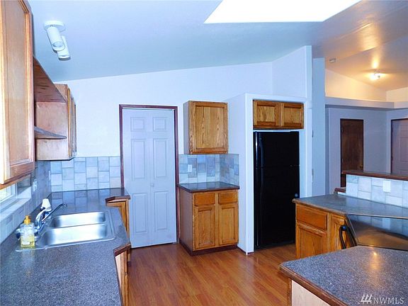 4th image of 16331 83rd Ct SE