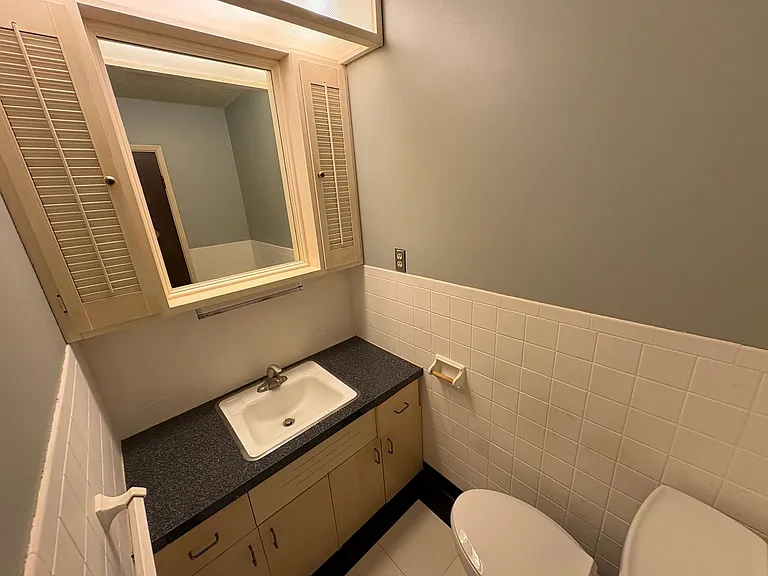 1300 Eastridge Dr — Photo 25
