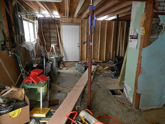 2nd image of 1484 Norton St