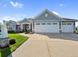 6492 Revere Pass, Deforest, WI 53532