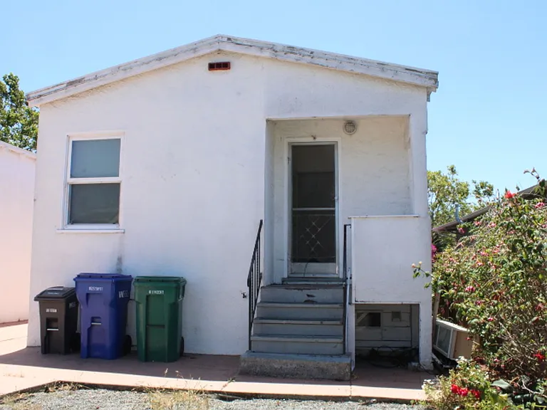 1209 & 1211 Marin Ave — Photo 24