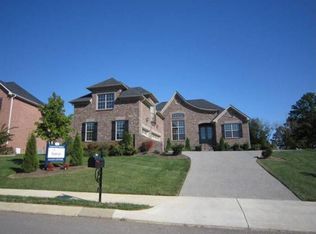 1008 Tower Hill Ln, Hendersonville, TN 37075