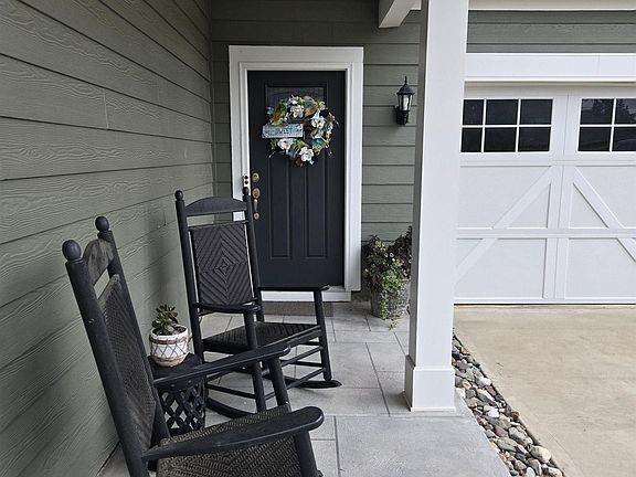 5th image of 721 Xander Way