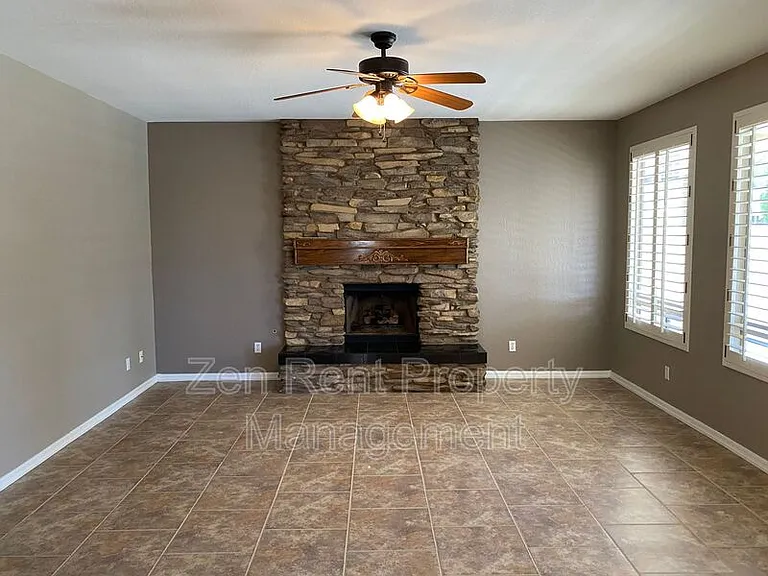 426 S Burk St — Photo 13