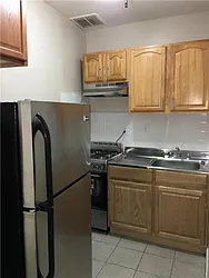 Rented by R New York