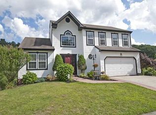 118 Windsor Ct, Cranberry Township, PA 16066