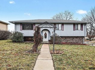 15243 Madison St, Omaha, NE 68137