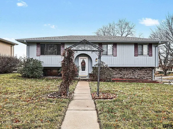 15243 Madison St, Omaha, NE 68137