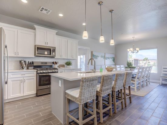 272 N 2020 W #76, Hurricane, UT 84737