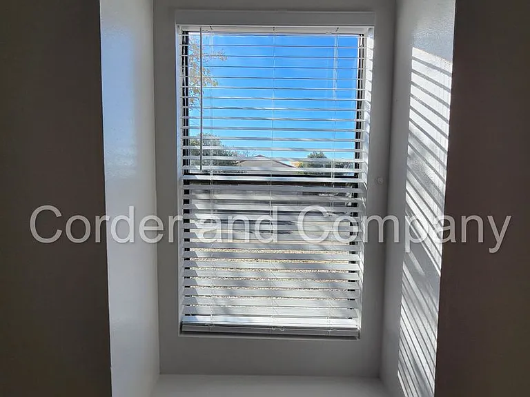 2261 Green Lake Rd NE — Photo 20