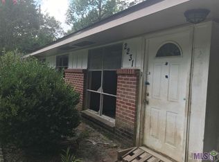 2231 S Woodcrest St, Denham Springs, LA 70726