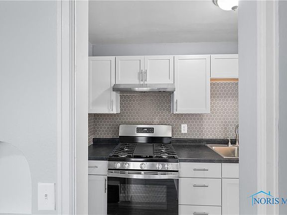 3rd image of 248 Waggoner Blvd