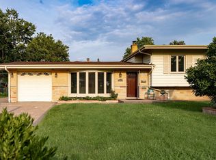 5639 N Manor Ln, Norwood Park, IL 60631