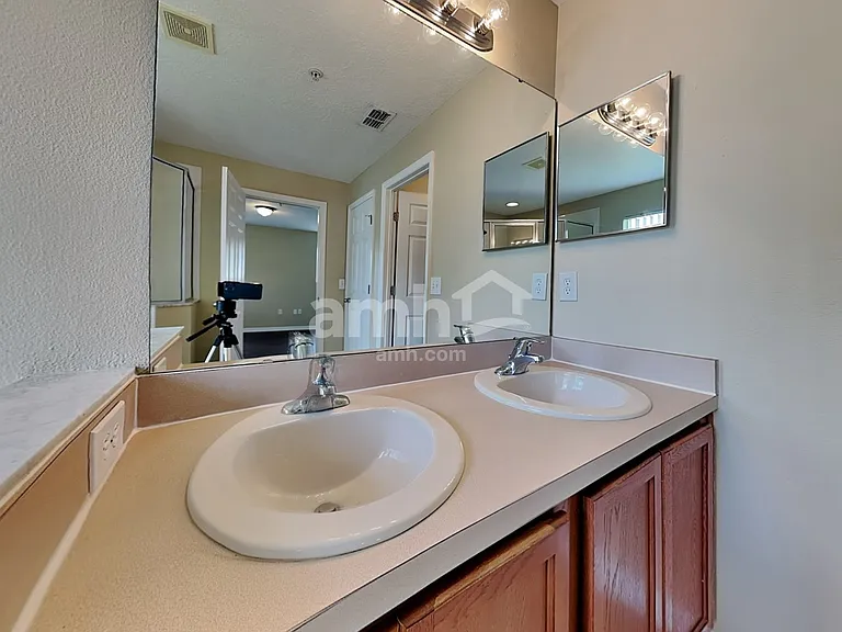 9811 Biscotti Ave — Photo 11
