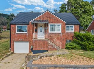 311 McClelland Rd, Canonsburg, PA 15317