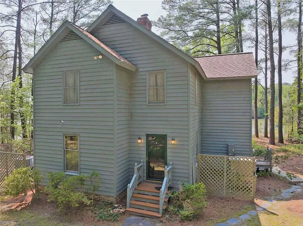 252 Marina Rd, North, VA 23128