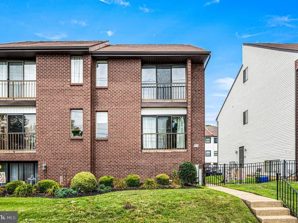 9578 State Rd APT A, Philadelphia, PA 19114