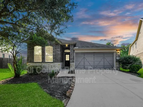 2402 Village Lakes Dr, Katy, TX 77493