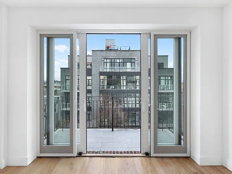 18A Bleecker St #3A — Photo 2
