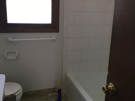 3rd image of 10505 W Donna Dr