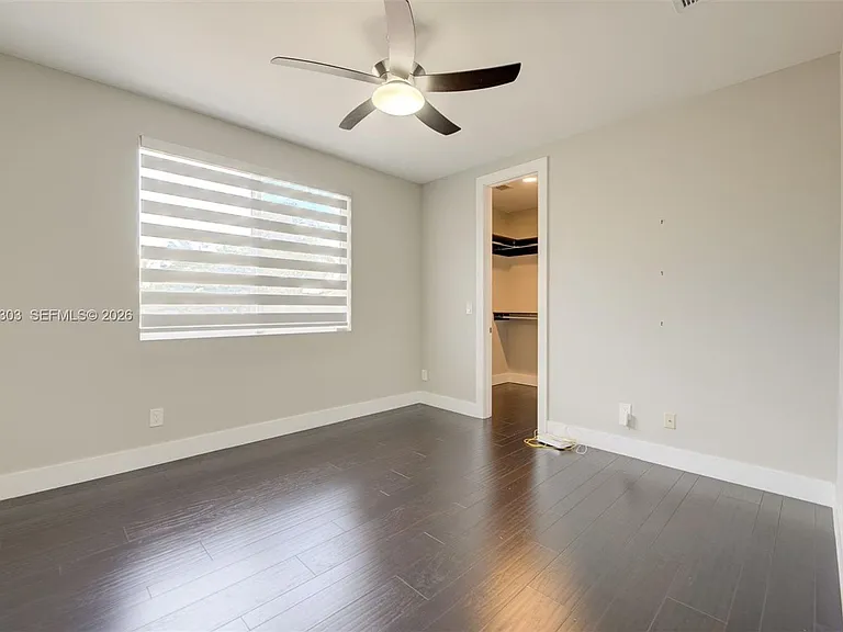 619 SW 17th St — Photo 9