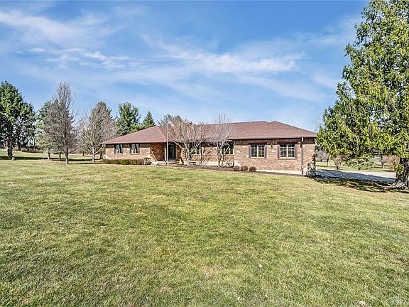 3rd image of 2734 Pheasant Run Ln