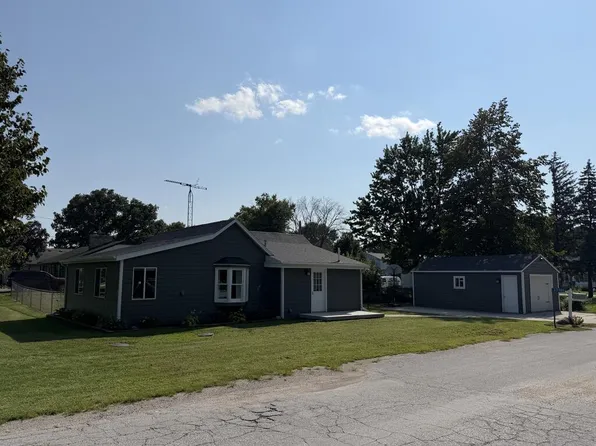 23946 Cleveland St, Fort Dodge, IA 50501