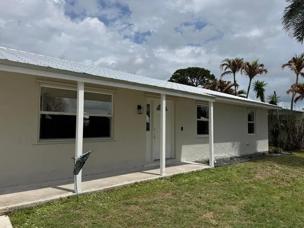 1741 SE Jackson Street, Stuart, FL 34997