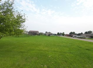 2594 Stony Creek Dr, Owatonna, MN 55060